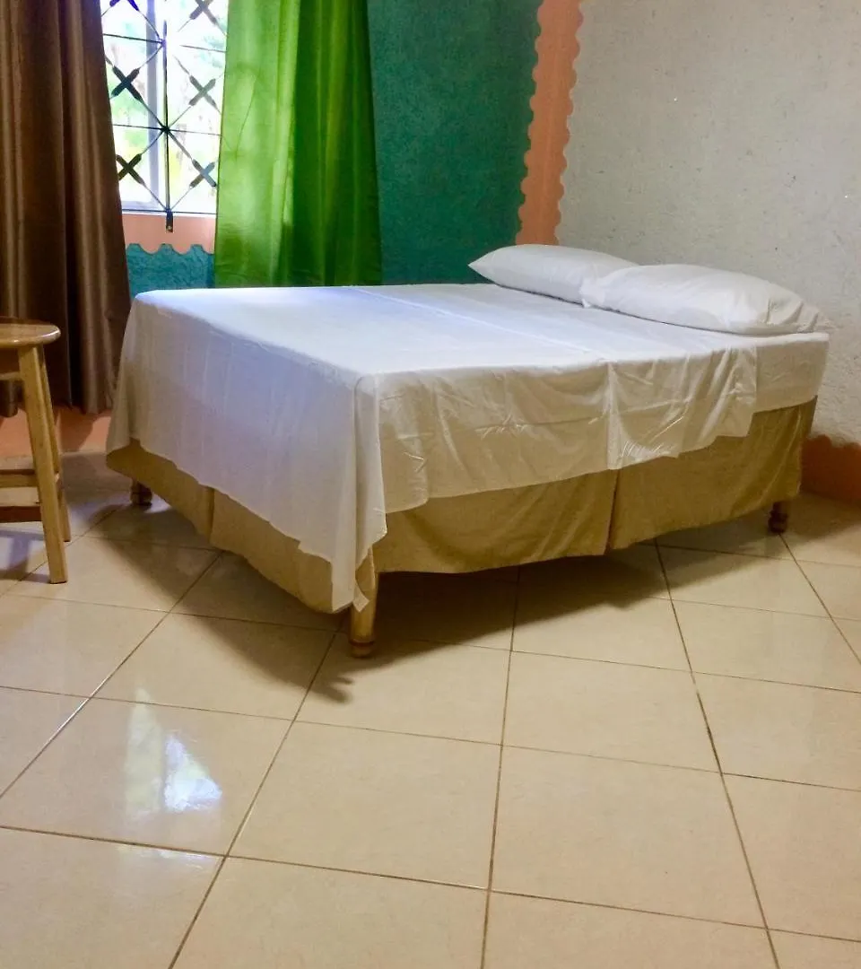 Oda ve Kahvaltı Becaville Port Antonio